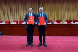 武汉协和医院骨科杨操教授、刘国辉教授荣获湖北省科技进步一等奖图片
