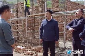 赵虎生督查生态及地质灾害避险搬迁工作图片