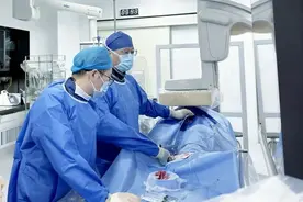 “手术孩子能保住吗？”孕妇腿肿竟是致命血栓！危急时刻，福建医生选择……图片