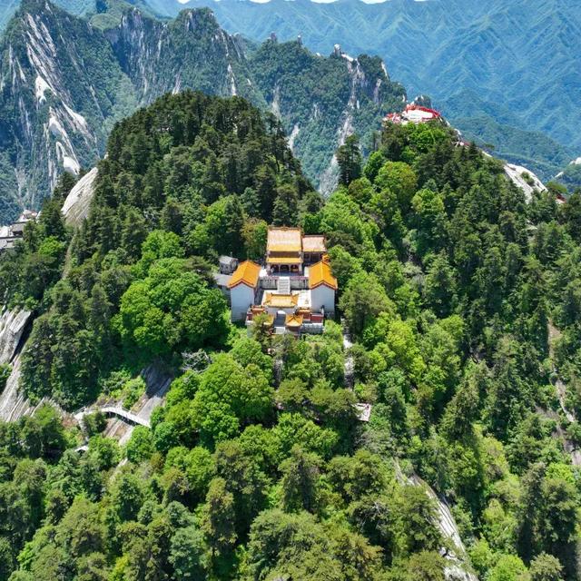 走出“浪浪山”，跟小妖怪一起去华山！