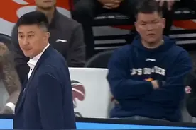 破案了！胡明轩关键罚球为何失手，深扒细节才知道都怪杜峰和卢伟图片