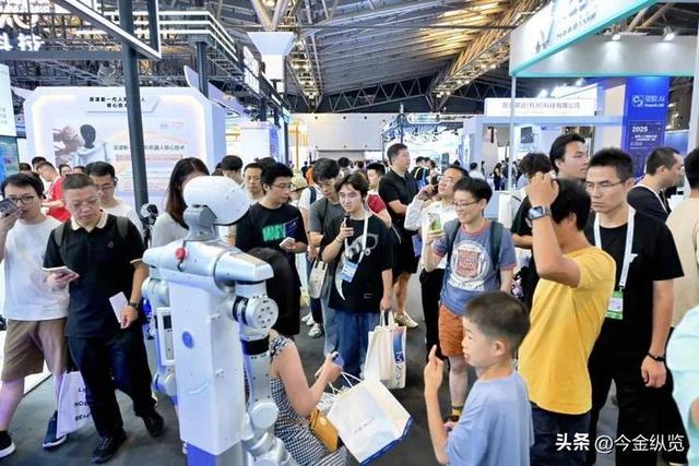 一落千丈！人形机器人订单35亿，交付不足千台，尴尬生意谁买单？