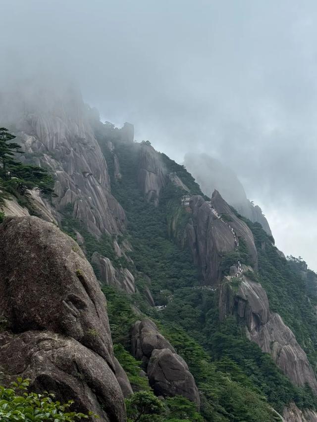 徒步三山五岳：安徽黄山！