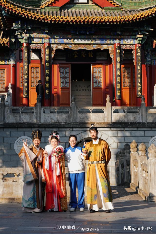 古韵今风！汉中“穿古装、逛文博”热潮袭来→