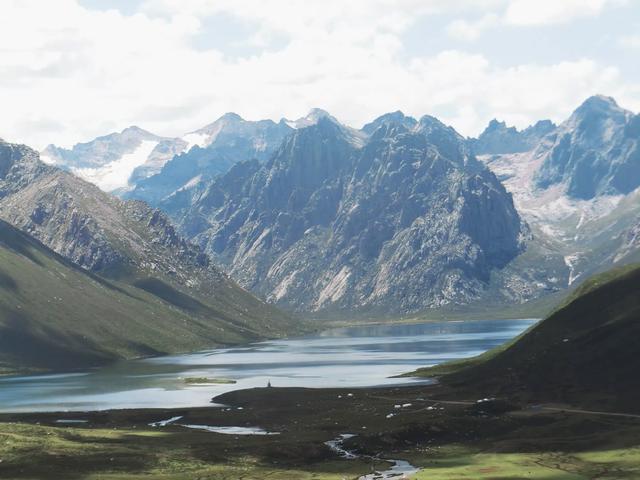 川甘青交界处有一座山，是长江、黄河的分水岭，知道的人却不多！