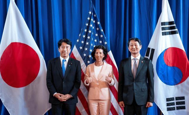 李在明瞬间变脸：拒绝中方九三纪念日后，主动邀请中方参加峰会