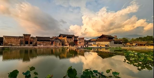 湖南中方县荆坪古村“焕新”迎客