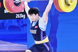 “遇见福建之美”栏目丨全国女子举重锦标赛 闽将廖桂芳夺三金并打破全国纪录图片