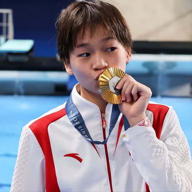 2025十佳运动员出炉！全红婵落榜，孙颖莎才排第四，第一当之无愧