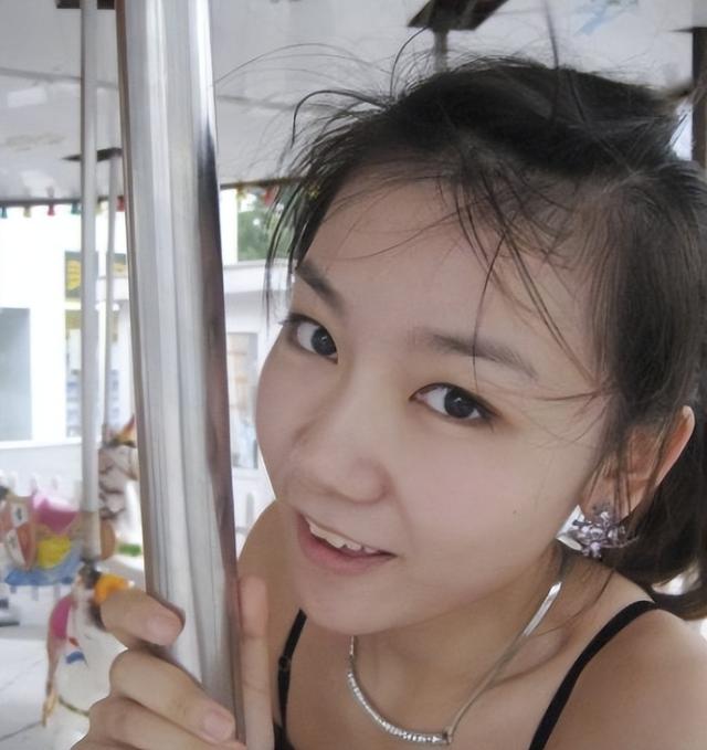 11年，她全裸接受采访，并扬言老了还会拍裸照，14年过去她怎样了