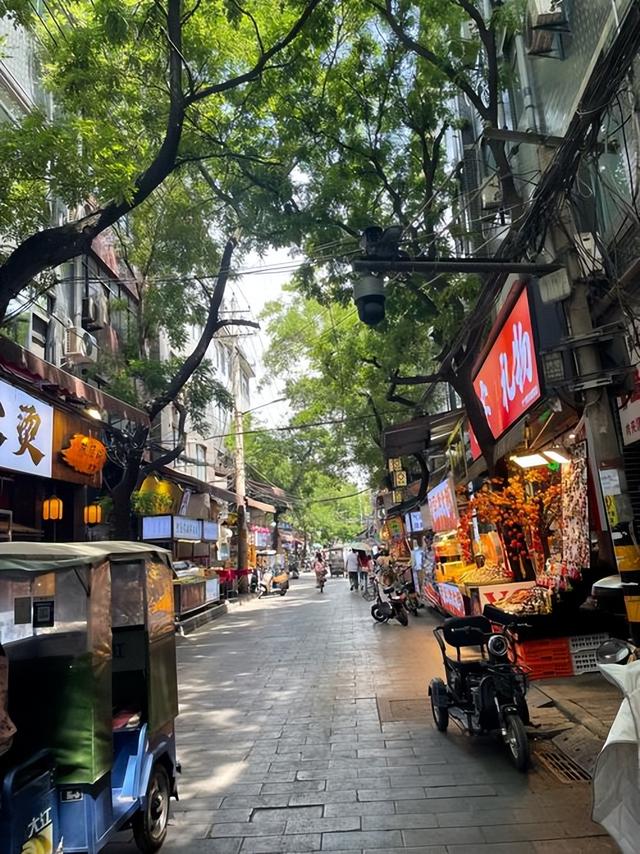 吃着回民街美食长大的老西安掏心窝子：千万别去回民街，太扎心