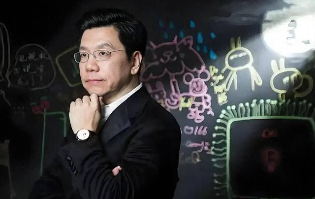 在美27年却未改变国籍，今携千亿资产撤出，把95%投入中国市场