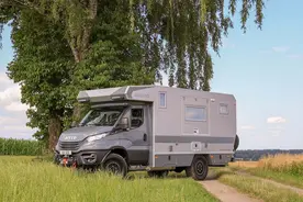 这才叫真越野！基于依维柯New Daily 4x4底盘打造，定位少数人出行图片