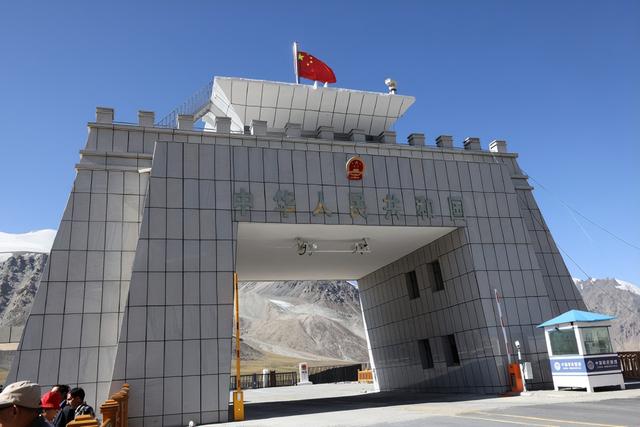 退休自驾召集令！环中国一圈，跨越14邻国边境6万里，走一趟108天