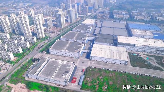 重庆主城超级强镇,繁荣程度宛如中等县城,开通地铁的呼声很高!