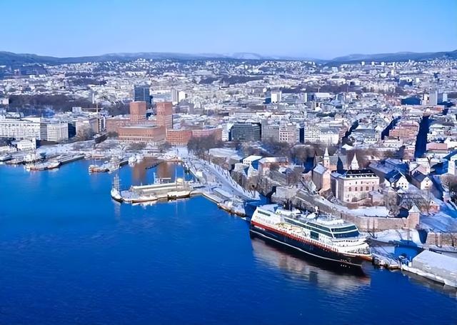 访华专机登机前，卡尼向特朗普传达：勿武力夺岛，中方提及宪章