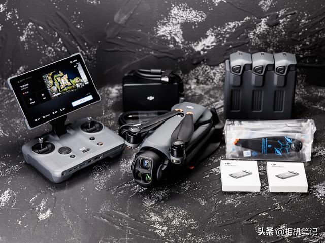 让航拍再次伟大！搭载1亿像素哈苏主摄的DJI Mavic 4 Pro动手玩