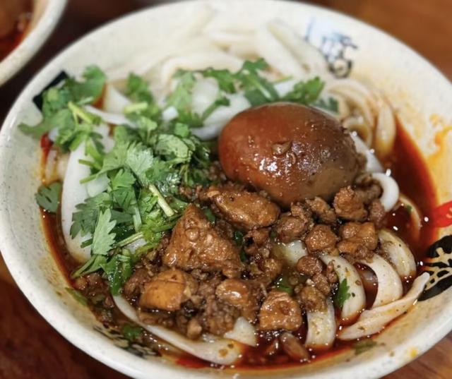 这座山西三朝古都，还是不输西安的碳水王国