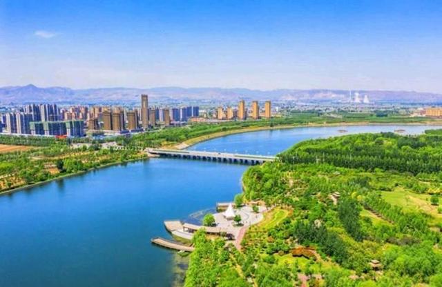河南人口最少的地级市，面积比开封、许昌小，常住人口不足160万