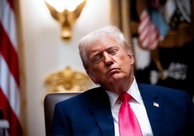 12架日战机携48枚导弹直扑辽宁舰？高市早苗贼心不死，中方需警惕