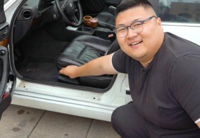 离婚仅1个月再看猴哥与前妻，一个急找下家，一个证实痞幼没说错