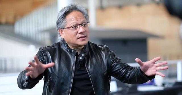英伟达不肯谢罪，中方退无可退，芯片高管被拘捕，黄仁勋一针见血