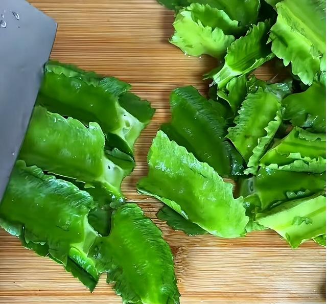 白露过后，要使劲吃这菜！一润燥、二清热、三亮眼睛，鲜嫩别错过
