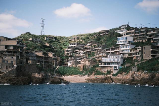 跟着电影去旅行！东极岛2天环岛打卡全攻略，网红机位超好拍！