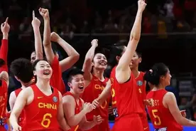 女篮惊爆！亿万富婆竟藏身其中？揭秘三大隐形富豪，李梦年入千万图片