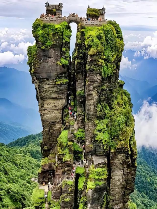 世界上只有贵州才有的独一无二的十四大奇景