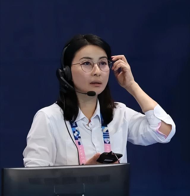 霍启仁举行婚礼，大嫂郭晶晶缺席	，让人讨厌的事情发生了