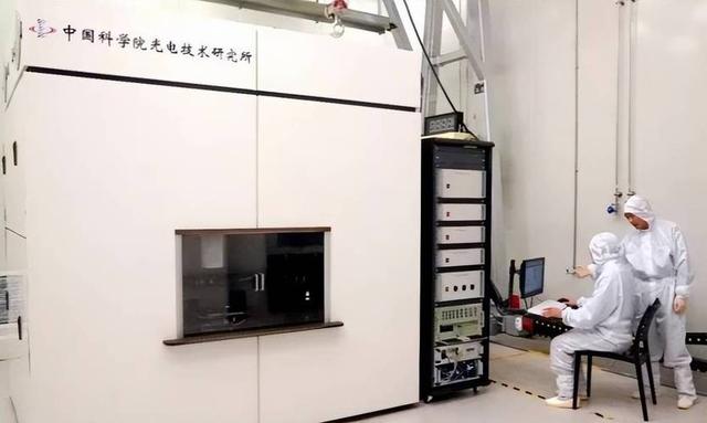 扬眉吐气！国产DUV光刻机研制成功，各国反应：美韩荷都不敢笑了