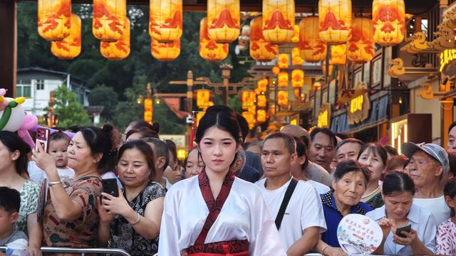 图集丨今夜正式启幕！“大蜀道不夜三国城”等你来沉浸式体验