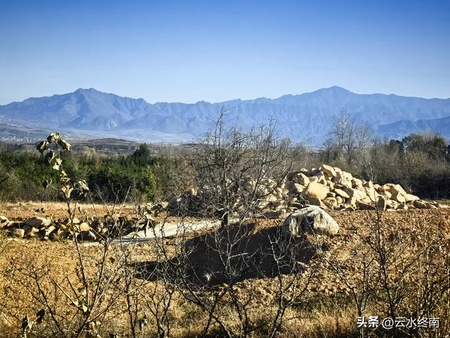 在蓝田不为人知的这个峪口，驱车深入，发现一个隐秘的“桃花源”