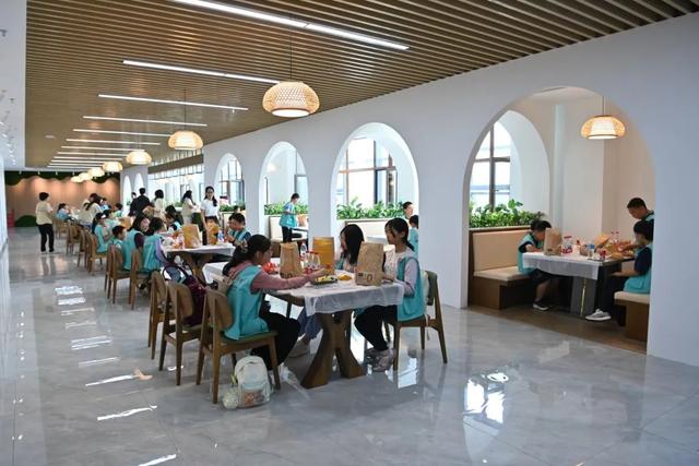 “奇妙自然，京蒙少年草原行”呼伦贝尔生态与民族文化研学活动圆满闭营