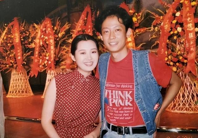 她一生 “风流成性、老少通吃”，撩汉无数，现如今56岁却依旧单身