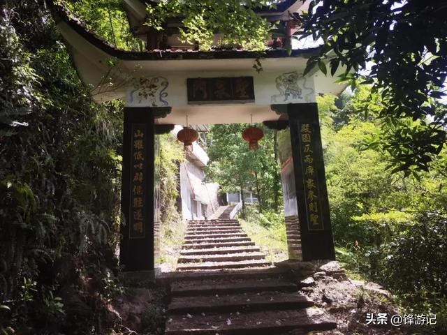 温州文成大峃山中有一神秘洞穴，竟与南田名士刘耀东有着不解之缘