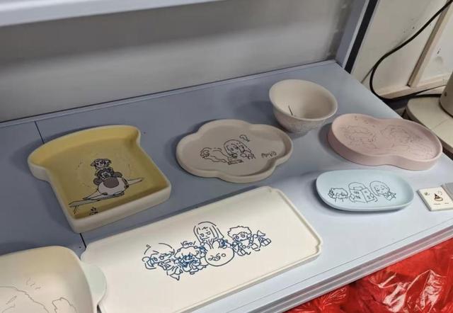 太上头！去景德镇画盘子成风潮，网红打卡过时，300块玩出仪式感