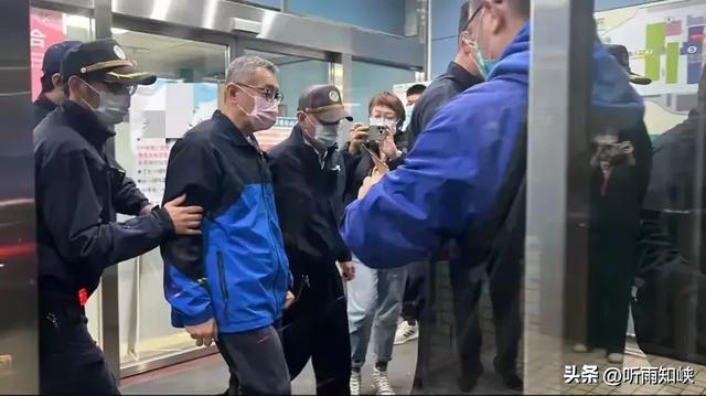 倒计时5天，柯文哲意外成关键，“馆长”与朱立伦见面后抛出重磅