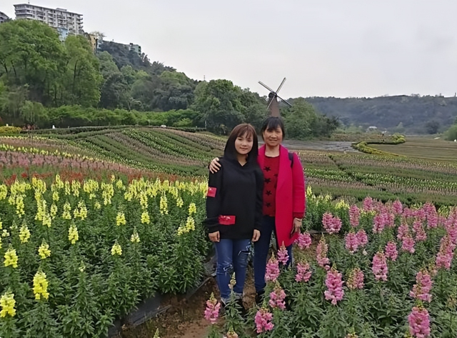 我，老挝姑娘，未婚先孕嫁大12岁四川农村人，天天务农却很开心