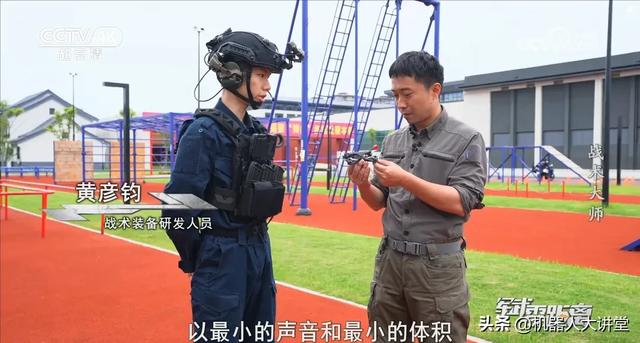 00后黄彦钧再出圈！央视报道手搓 真·钢铁侠！网友：军迷减速带！
