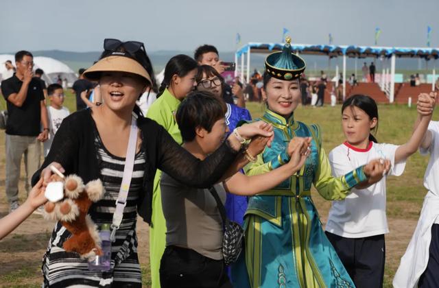 大型实景演出每日16点上演!持续至8月19日