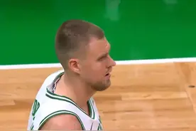 23-24赛季NBA总决赛G1：凯尔特人107-89独行侠，卢卡30分10篮板图片
