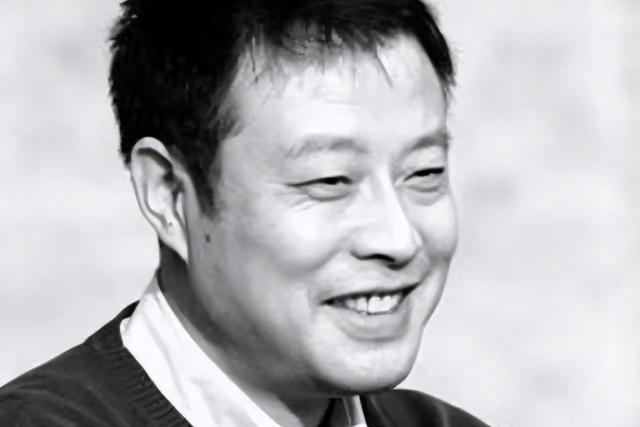 没想到，主持央视天气预报将近30年的宋英杰，竟是兼职的"临时工"