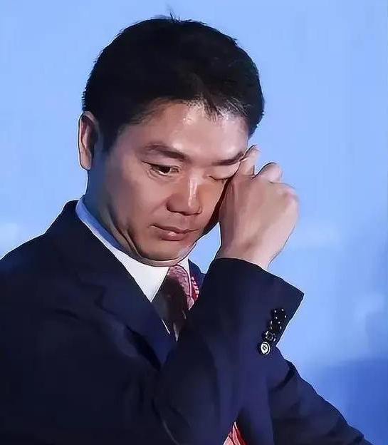 刘强东千亿身家，儿子却是他一生的痛，感谢章泽天视如己出