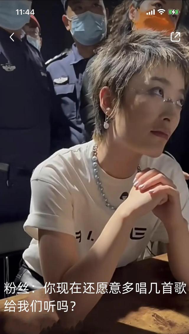 明明只是戏子，却把自己当大腕	，论"耍大牌"，这3位明星真够丢脸