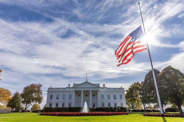 美国停摆41天后重启，美元霸权要凉？普通人的钱袋子要变天