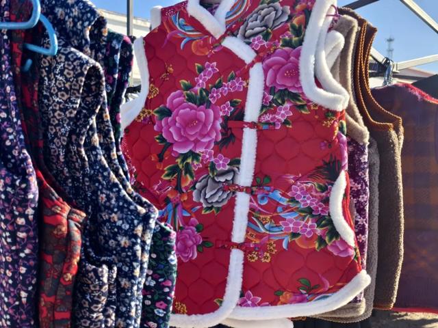 一定要来赶一次梅里斯大集!