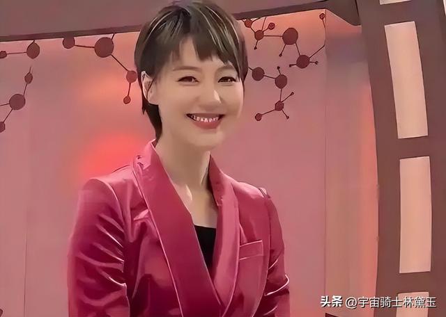 讨好大佬陪睡上位？遭央视“开除”？曾是央视女主持谣言有多荒唐