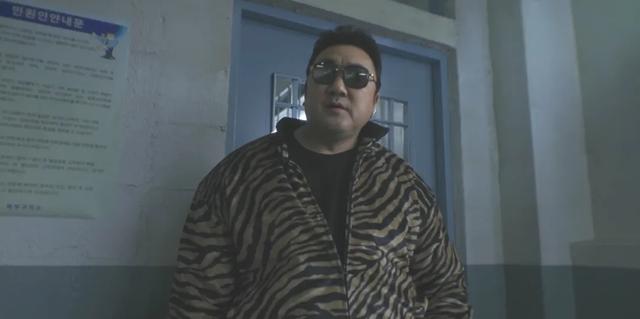 偷国人抄都抄不明白《十二使者》